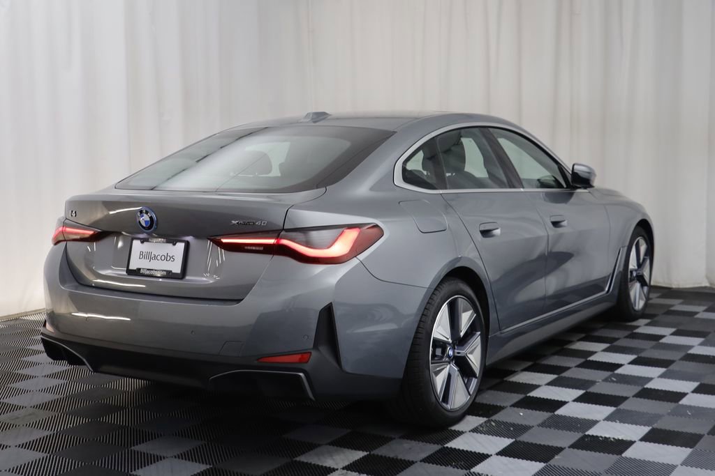 Certified 2025 BMW i4 xDrive40i image 17