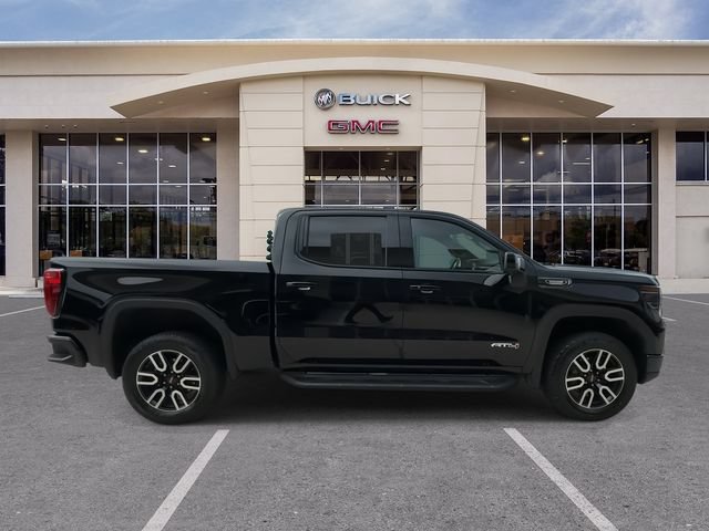 Used 2023 GMC Sierra 1500 AT4 w/ Technology Package AWD/4WD image 16