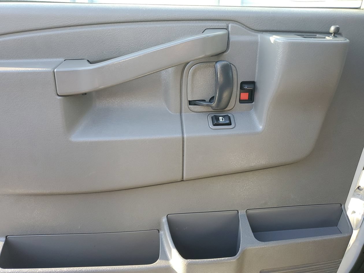 Used 2025 Chevrolet Express 2500 Extended w/ Driver Convenience Package RWD image 14
