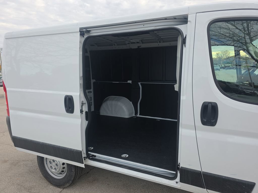 New 2025 RAM ProMaster 1500 w/ Convenience Group image 7