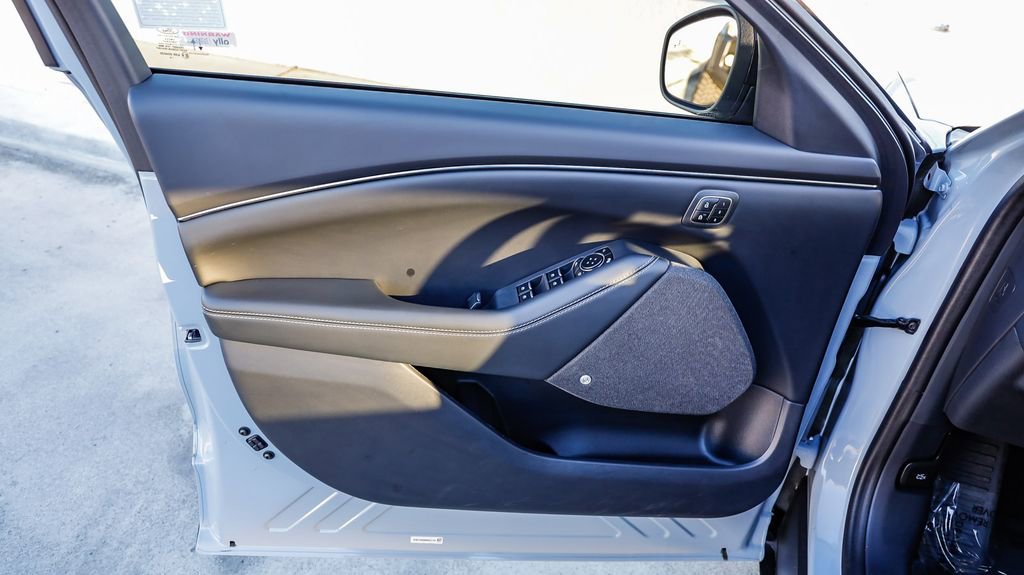 Used 2024 Ford Mustang Mach-E Premium image 24