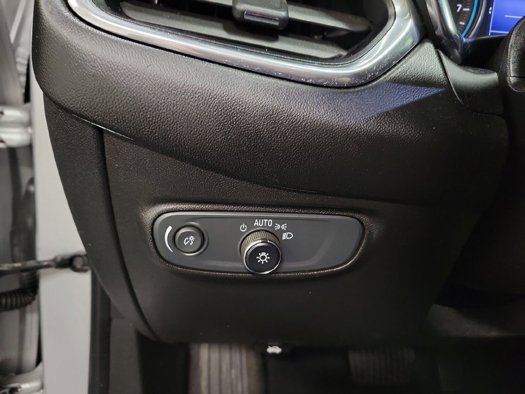 Used 2020 Chevrolet Equinox LT AWD/4WD image 27