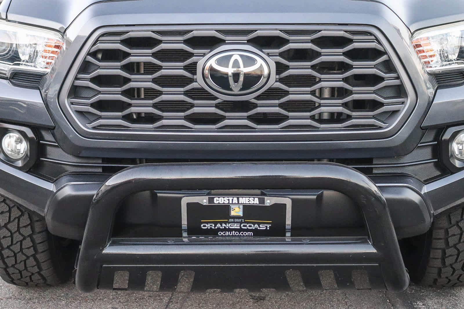 Used 2020 Toyota Tacoma TRD Off-Road w/ Technology Package AWD/4WD image 9