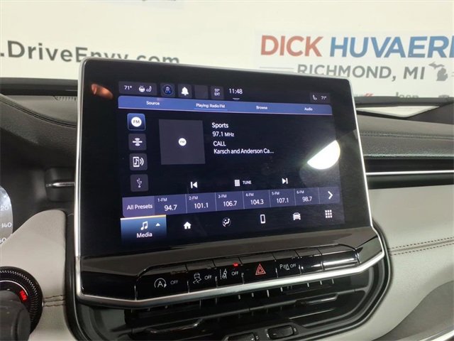 Used 2024 Jeep Compass Limited image 19