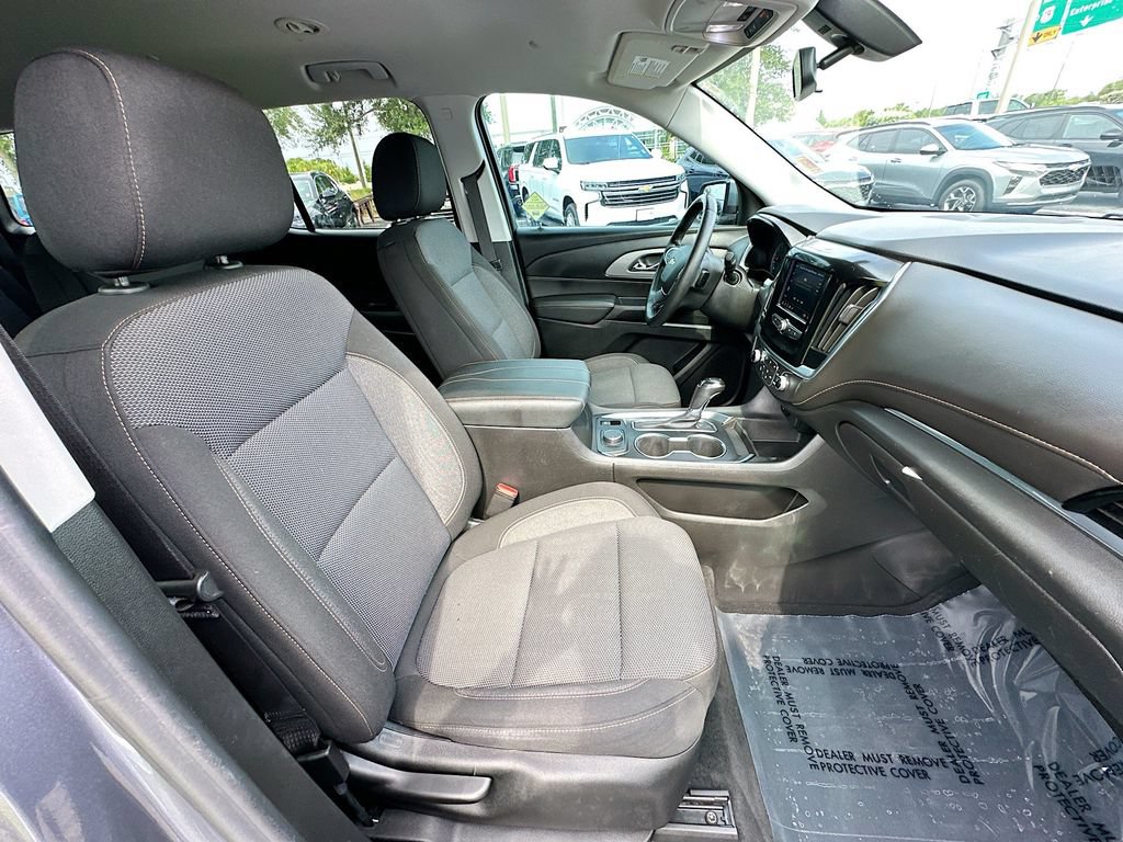 Used 2020 Chevrolet Traverse LT FWD image 26
