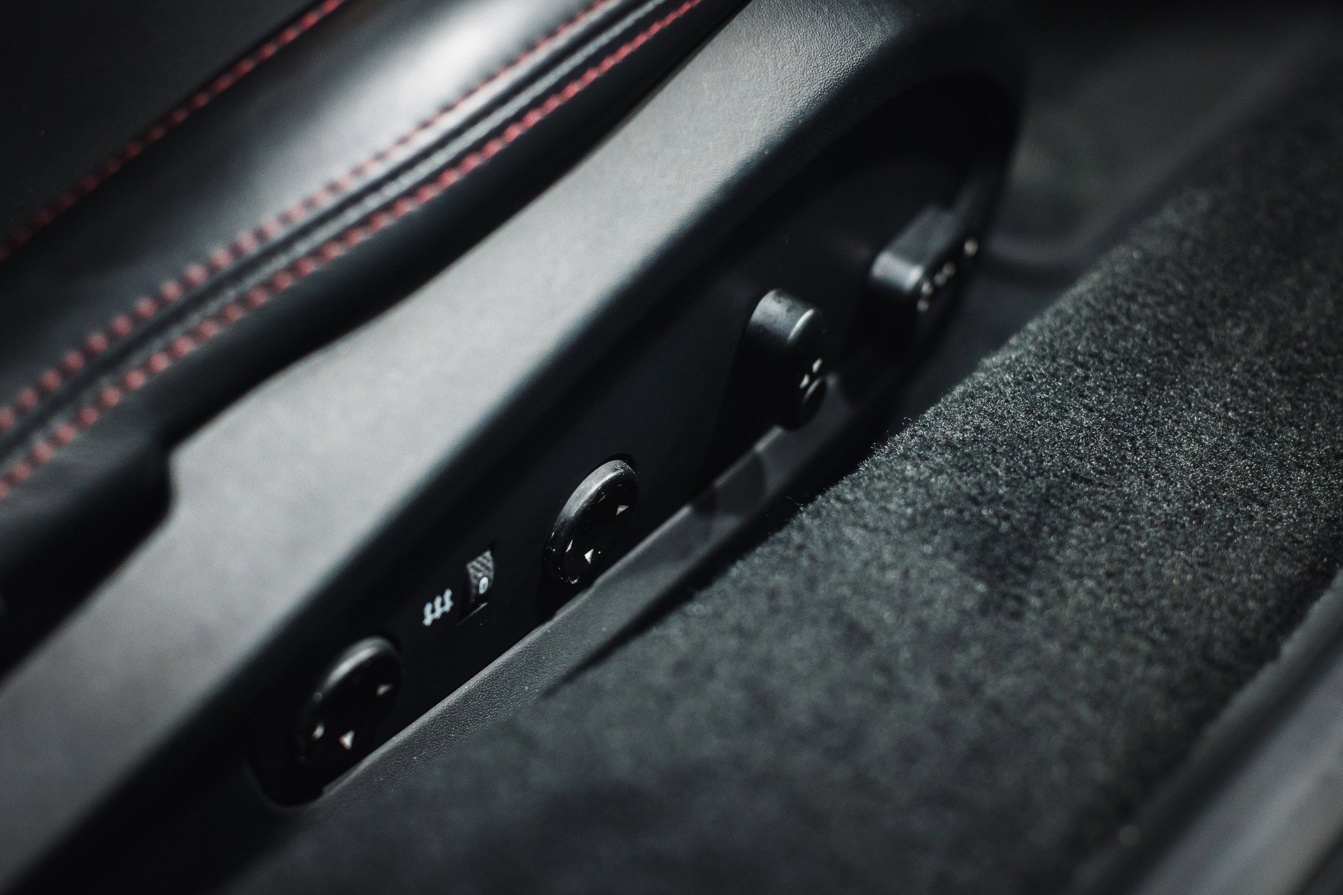 Used 2012 Ferrari 458 Italia Coupe image 25