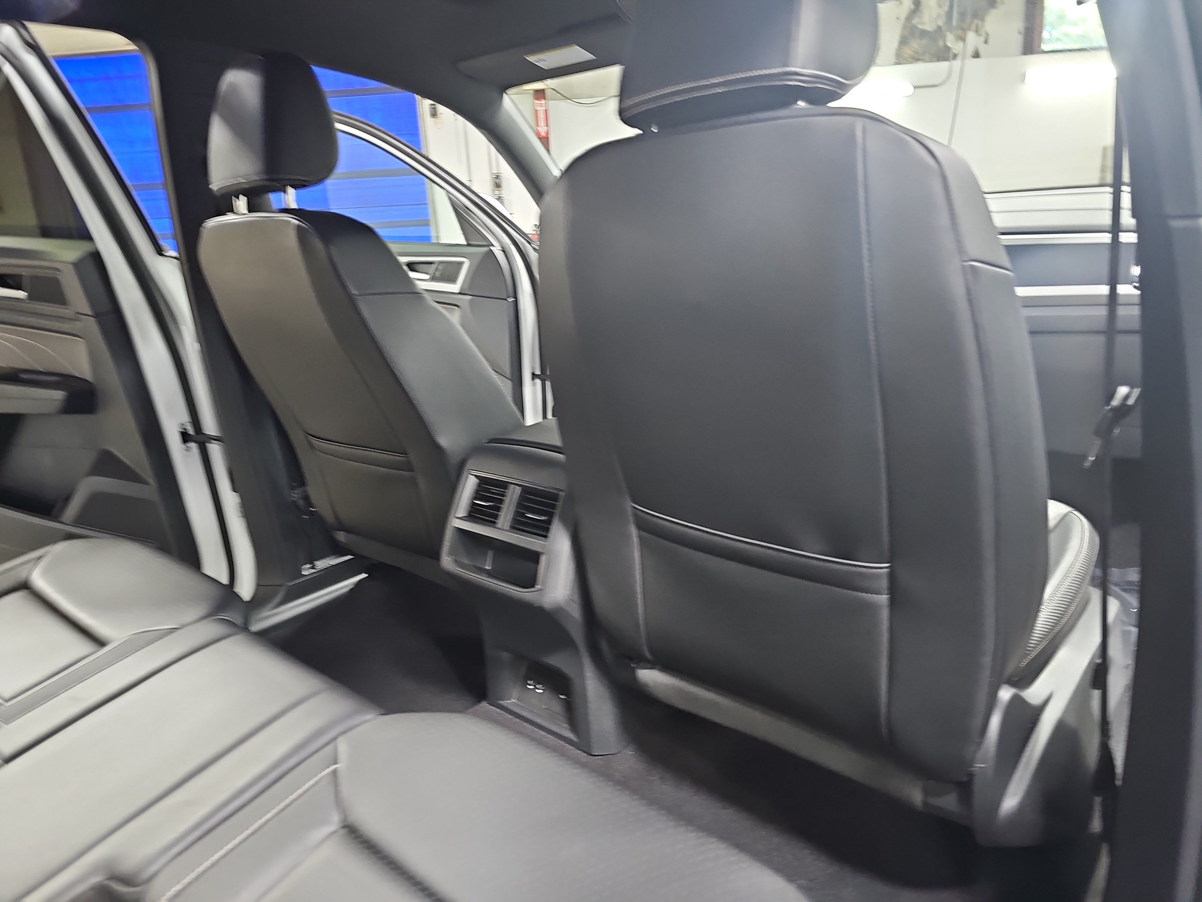Used 2023 Volkswagen Atlas Cross Sport SEL AWD/4WD image 11