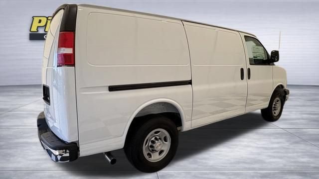 New 2026 Chevrolet Express 2500 w/ Driver Convenience Package RWD image 9