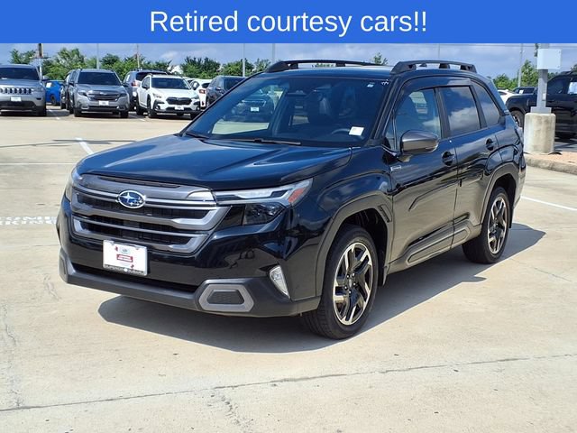 Used 2025 Subaru Forester Limited AWD/4WD image 3
