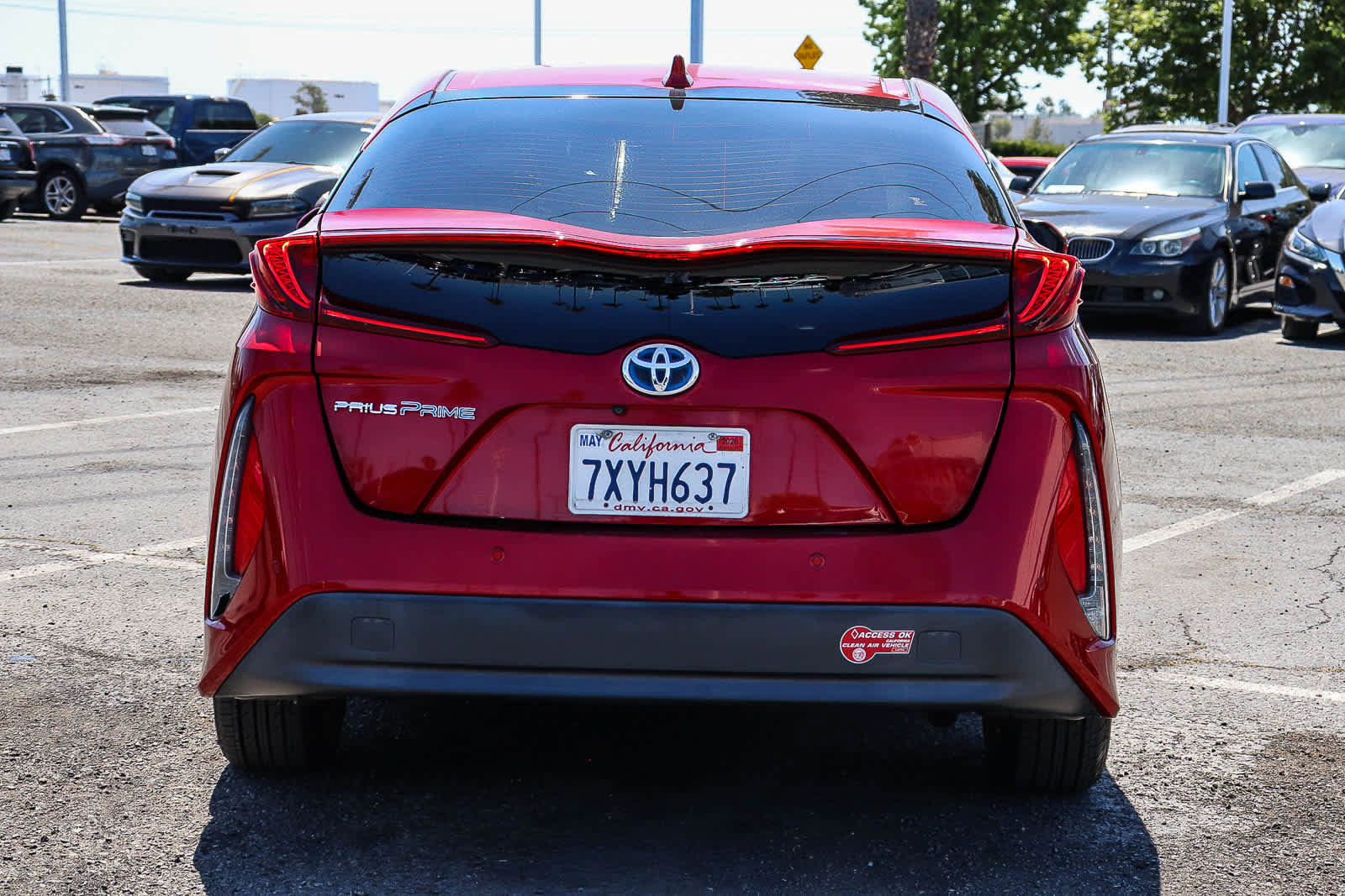 Used 2017 Toyota Prius Prime Advanced w/ Carpet Mat Package FWD image 7