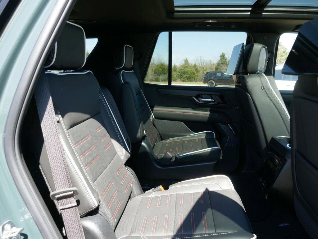 New 2026 GMC Yukon AT4 Ultimate image 13
