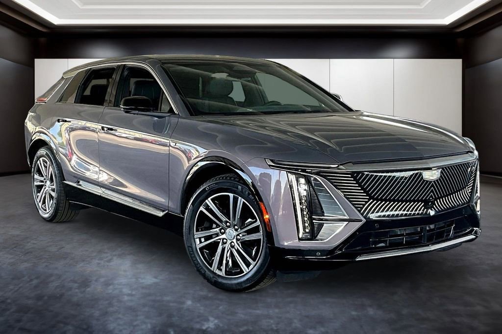 Certified 2025 Cadillac Lyriq Luxury w/ LPO, Floor Liner Package