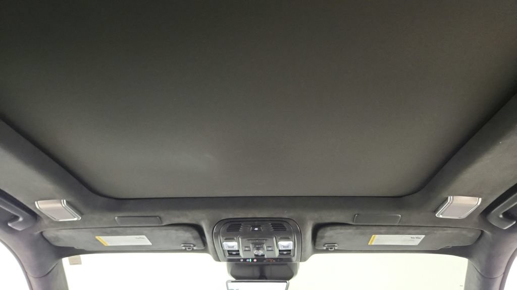 Used 2023 Cadillac Escalade V AWD/4WD image 30