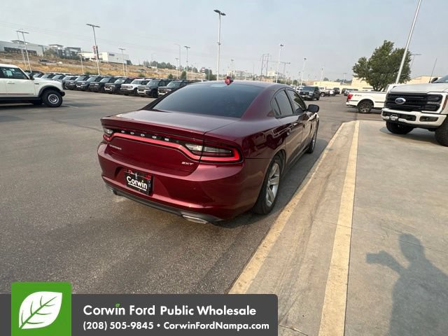 Used 2017 Dodge Charger SXT RWD image 6