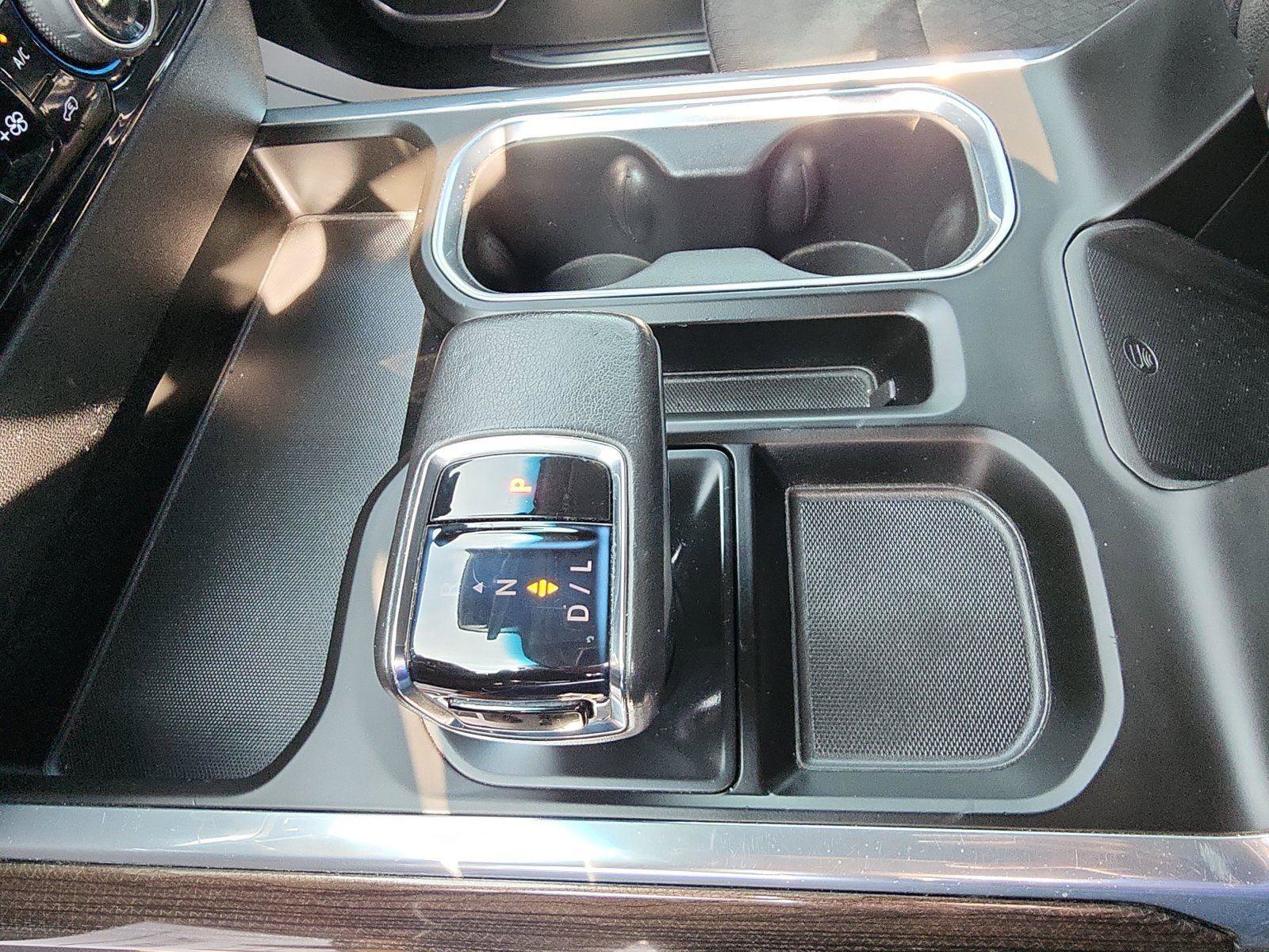 Used 2022 Chevrolet Silverado 1500 RST image 11