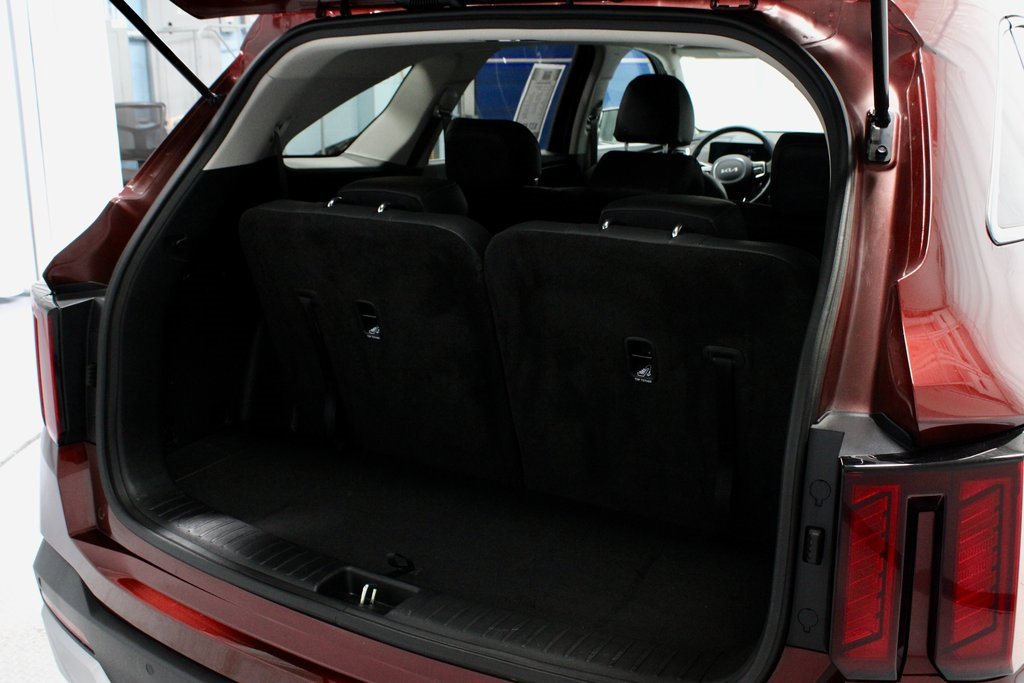 Used 2025 Kia Sorento S w/ Panoramic Sunroof Package image 17