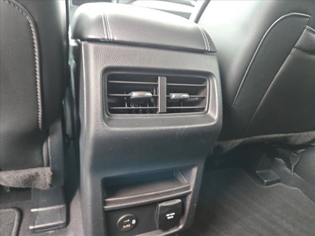 Used 2022 Ford Edge Titanium AWD/4WD image 14