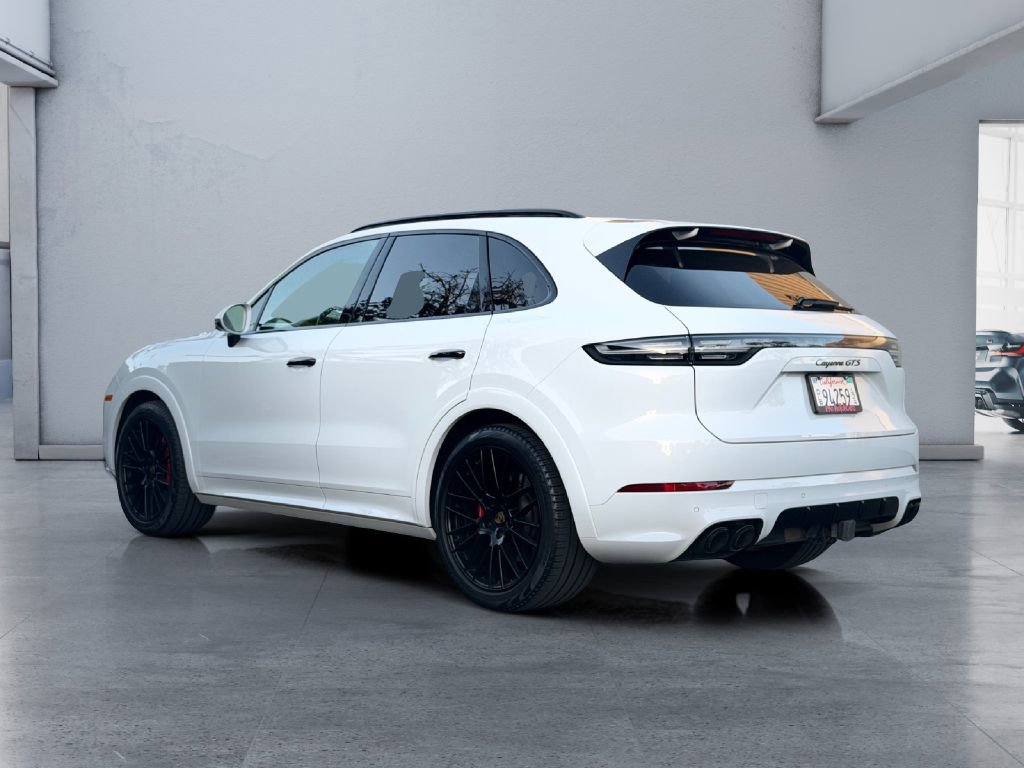 Used 2021 Porsche Cayenne GTS image 10