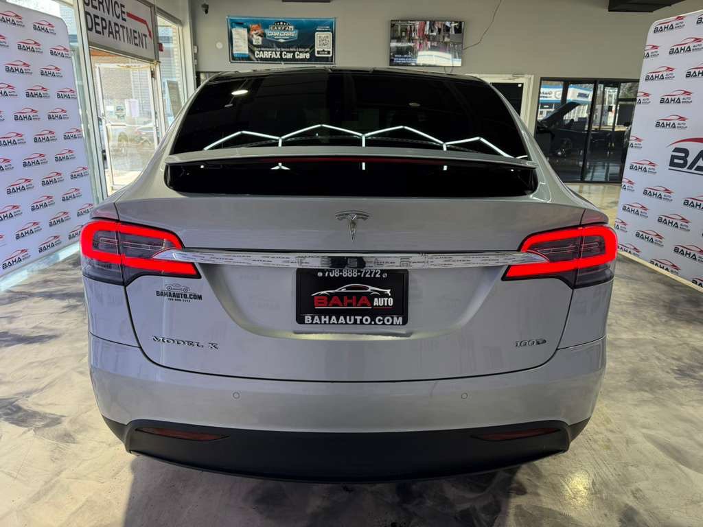 Used 2017 Tesla Model X 100D image 9