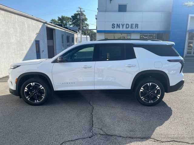New 2027 Chevrolet Traverse LT w/ Sun and Wheel Package FWD image 2