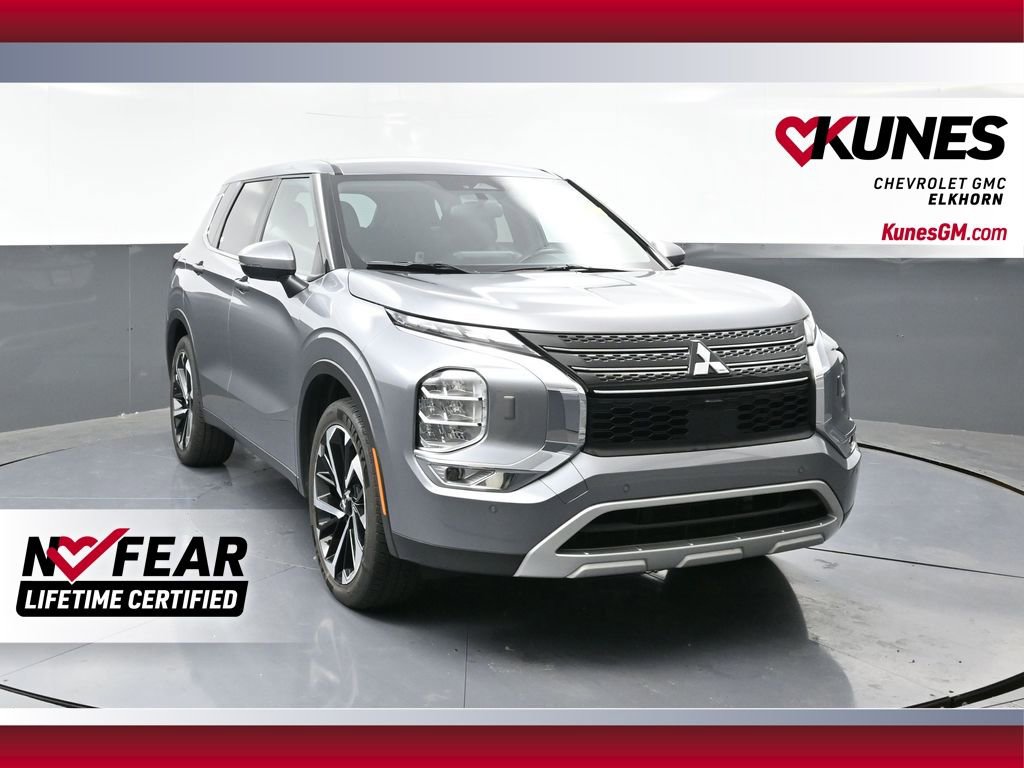 Used 2024 Mitsubishi Outlander SE