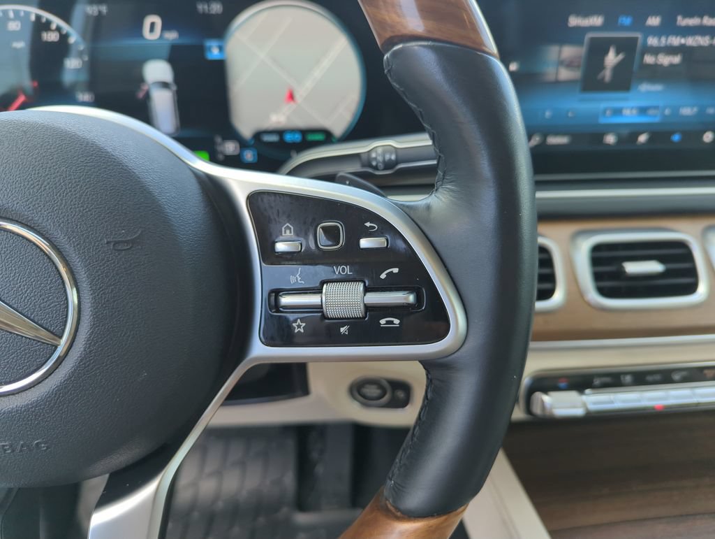 Used 2021 Mercedes-Benz GLS 450 4MATIC image 23
