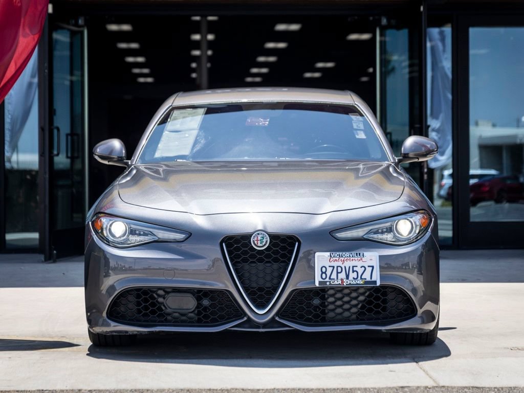 Used 2018 Alfa Romeo Giulia Ti w/ TI Leather Package RWD image 13