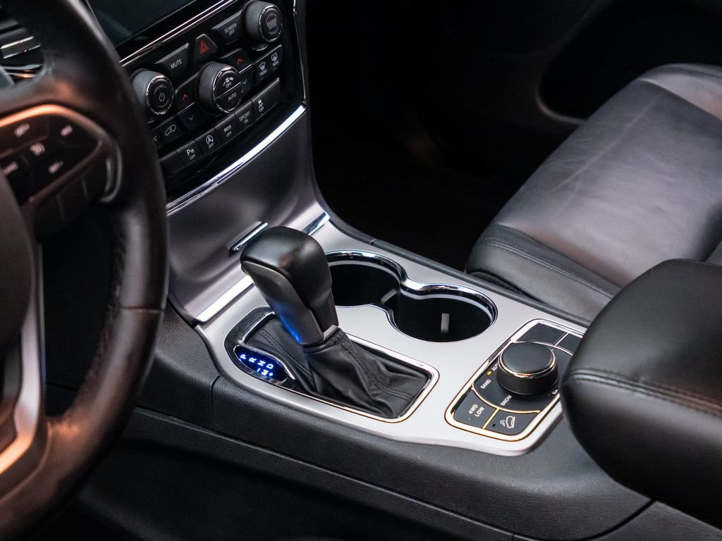Used 2020 Jeep Grand Cherokee Limited X AWD/4WD image 13