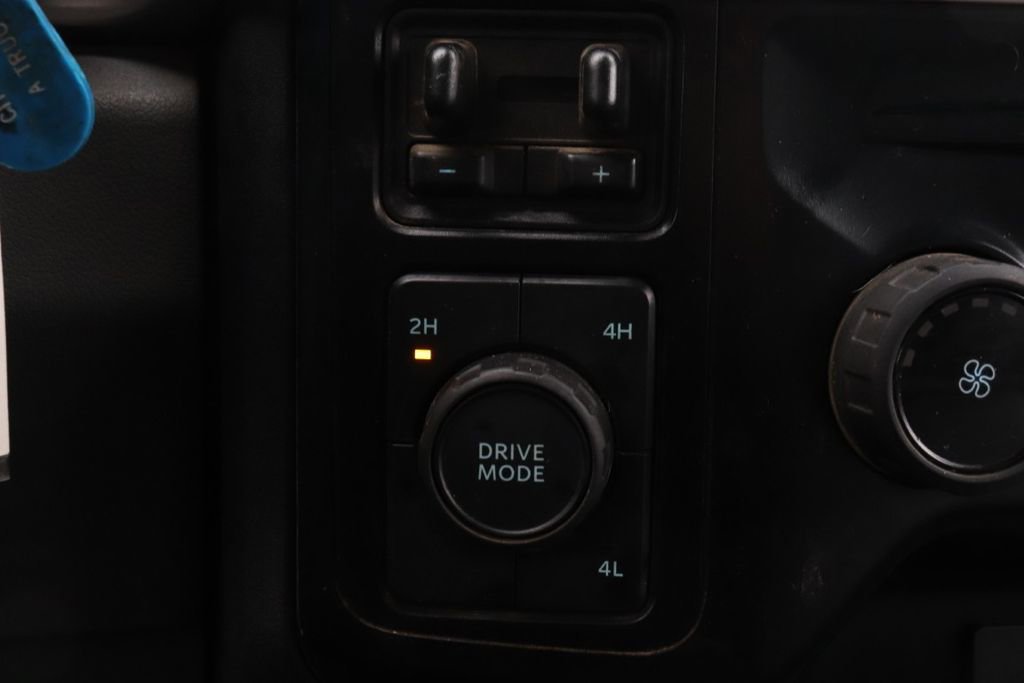 Used 2024 Ford F550 4x4 Crew Cab Super Duty image 19