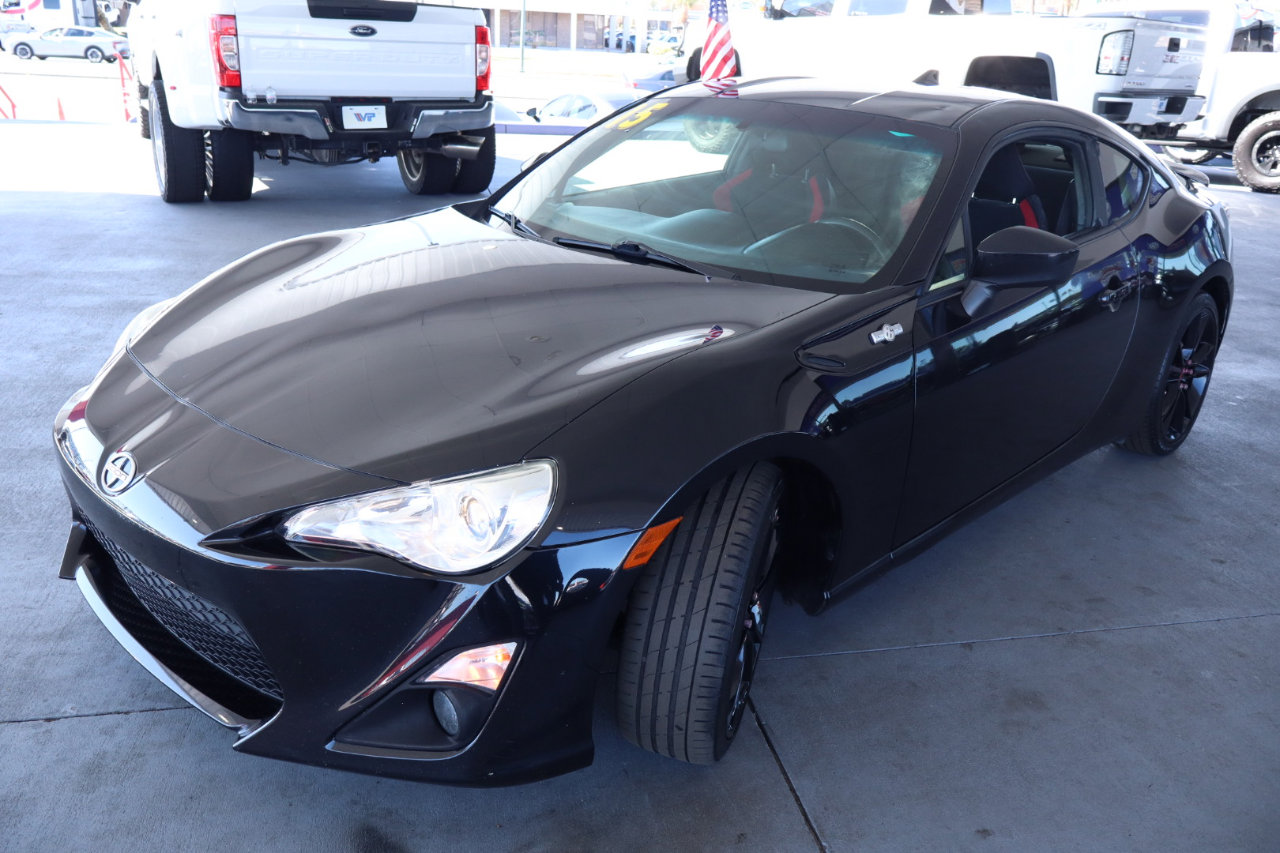 Used 2016 Scion FR-S image 9