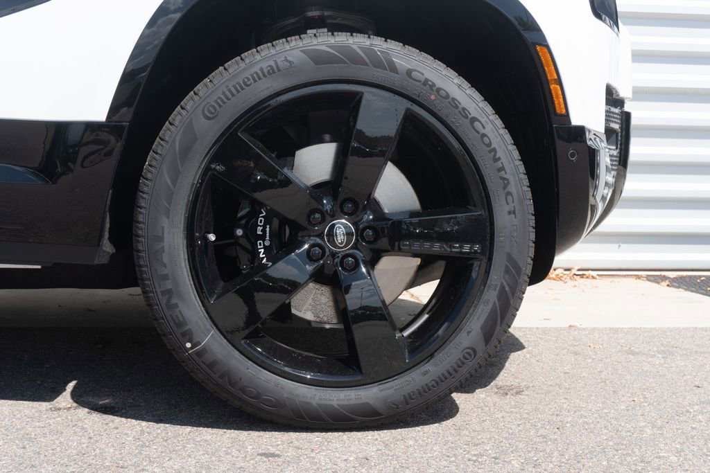 New 2025 Land Rover Defender 110 V8 image 35