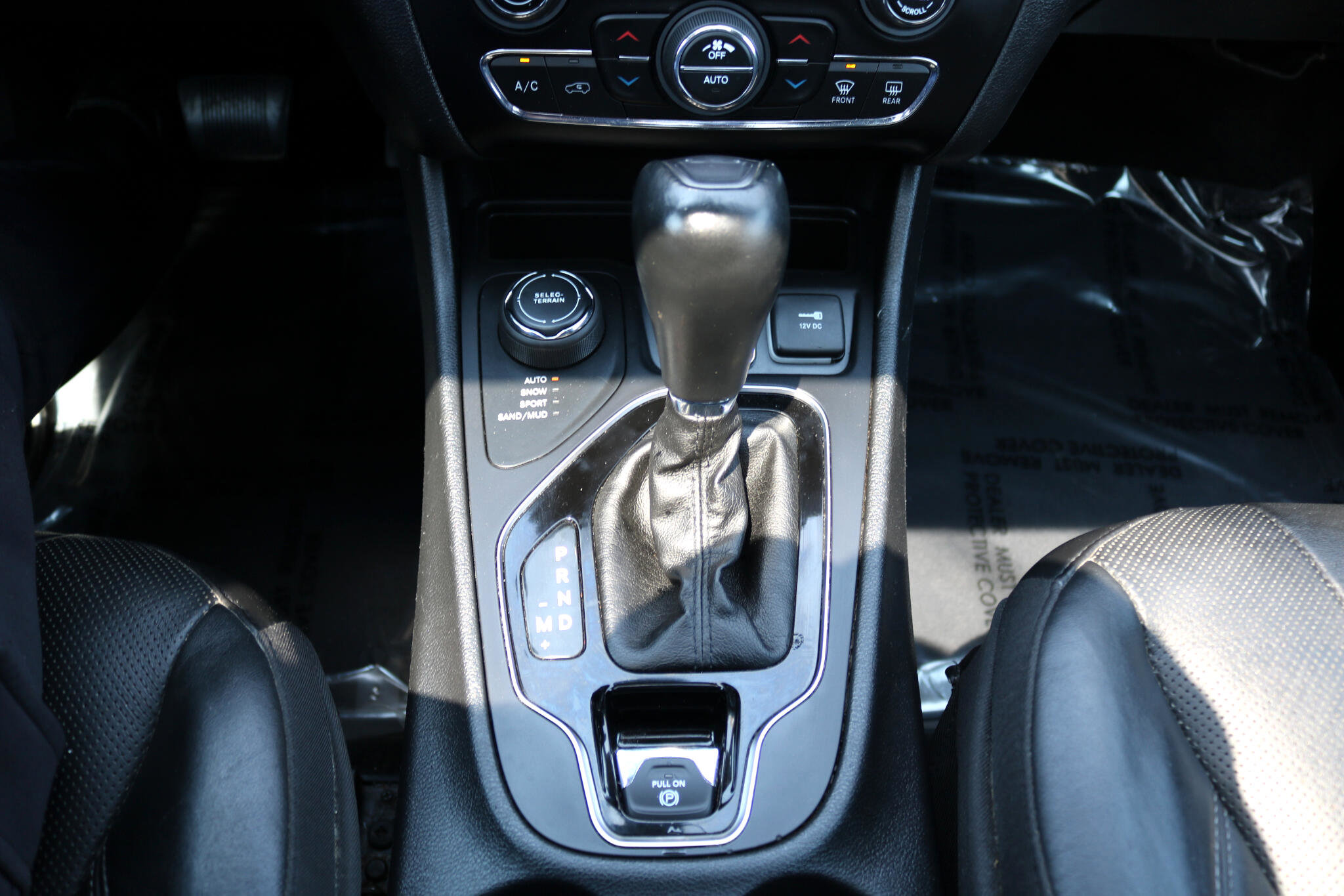 Used 2020 Jeep Cherokee Limited image 31