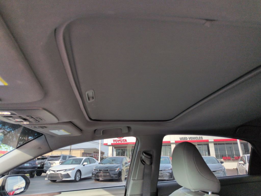 Used 2020 Toyota Avalon Limited w/ Advanced Safety Package FWD image 21