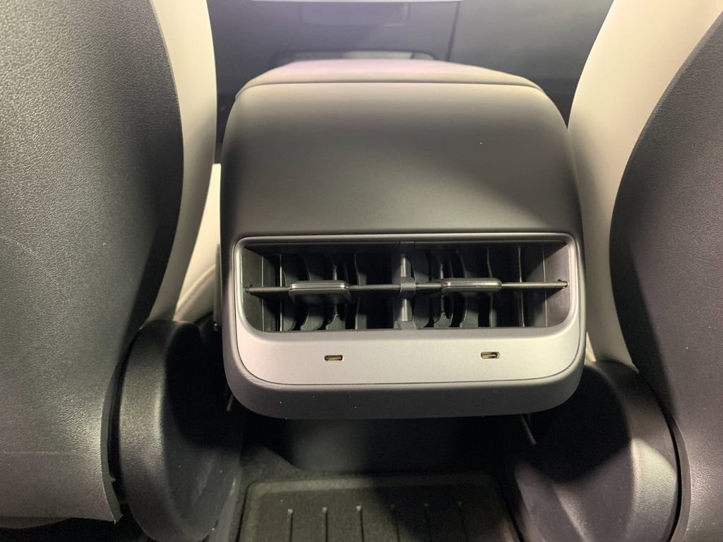 Used 2023 Tesla Model 3 Standard Range image 30