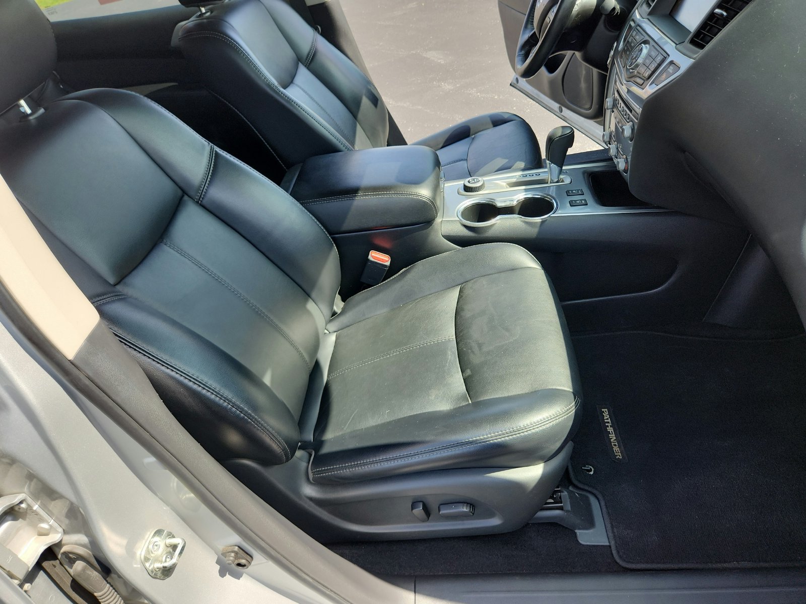 Used 2019 Nissan Pathfinder SL AWD/4WD image 73