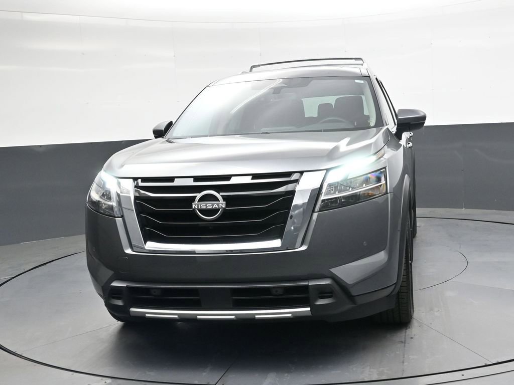 Used 2024 Nissan Pathfinder SL w/ SL Premium Package image 9