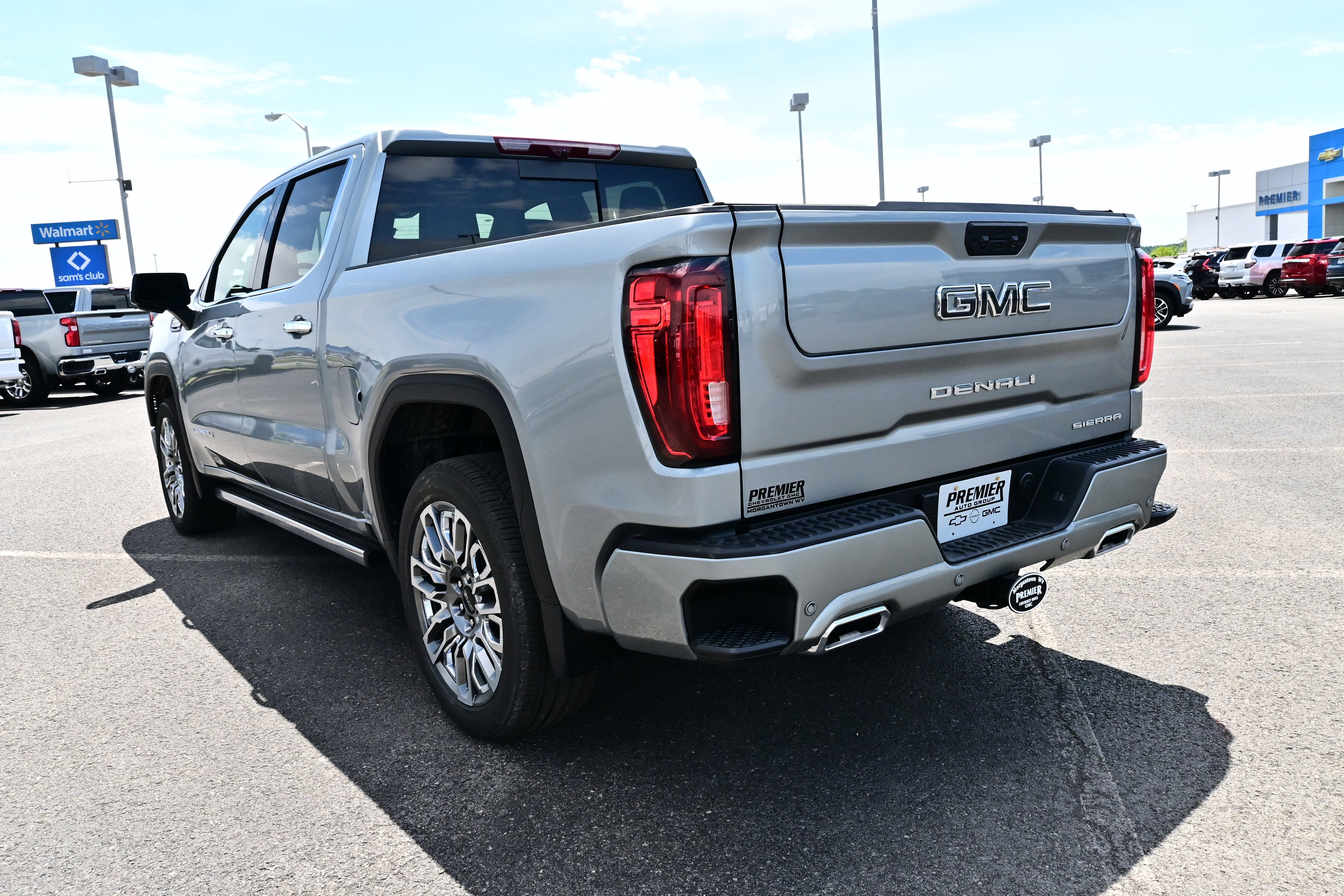 New 2026 GMC Sierra 1500 Denali Ultimate AWD/4WD image 8