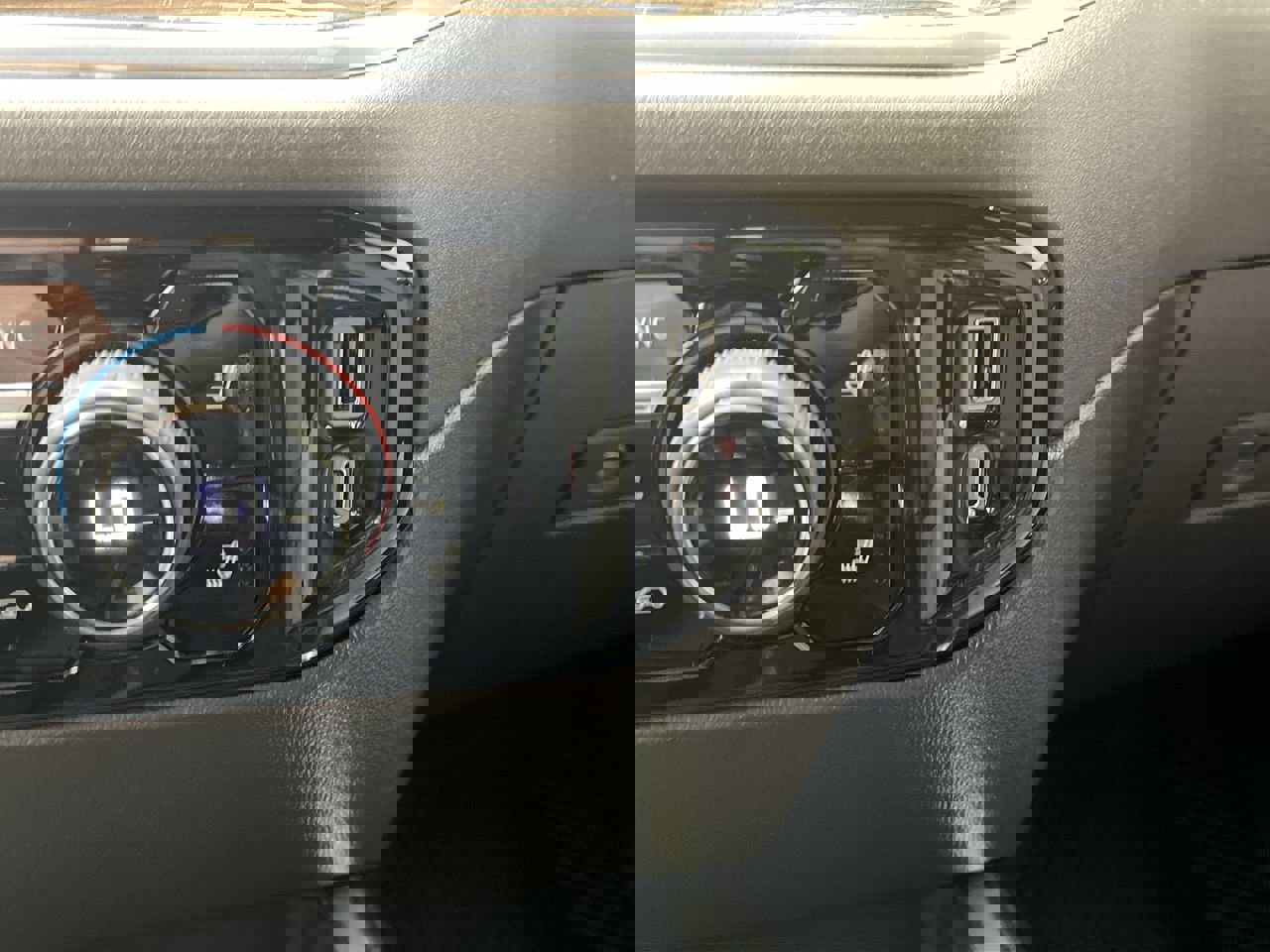 Certified 2023 Chevrolet Silverado 1500 RST image 25