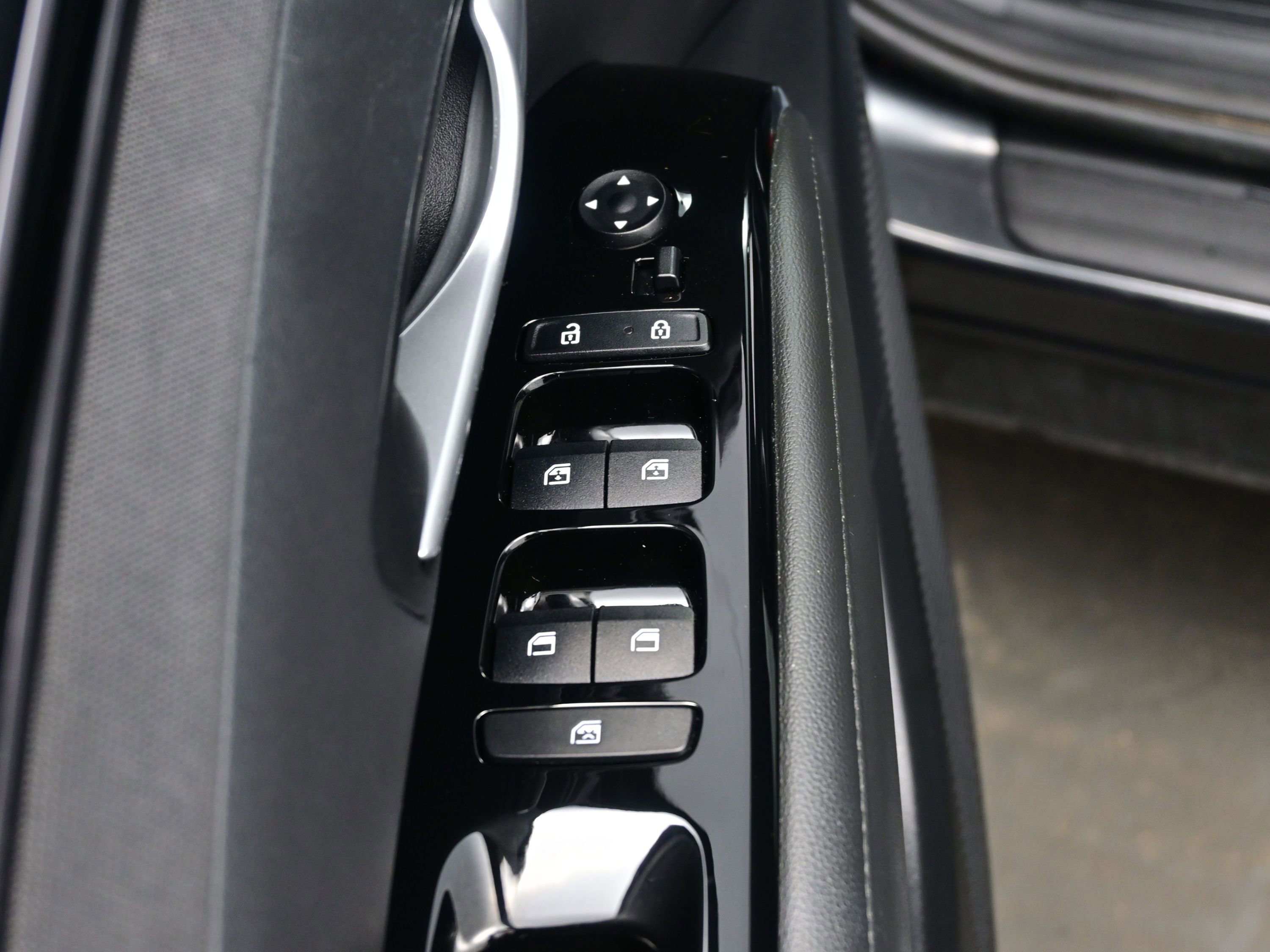 Used 2022 Hyundai Tucson Limited image 10