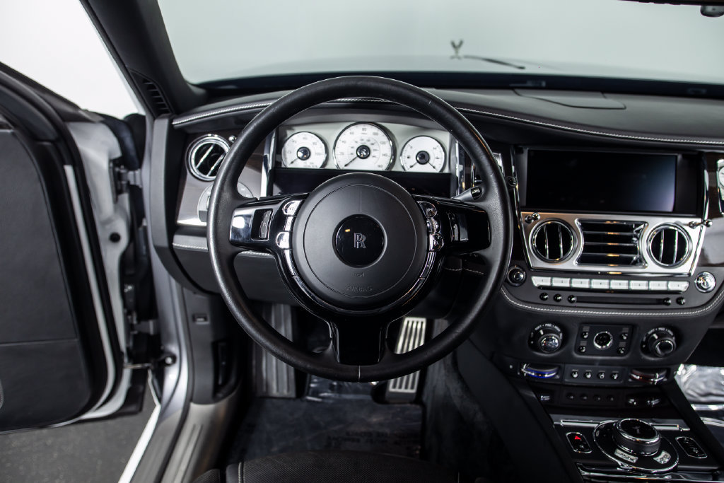 Used 2019 Rolls-Royce Ghost RWD image 33
