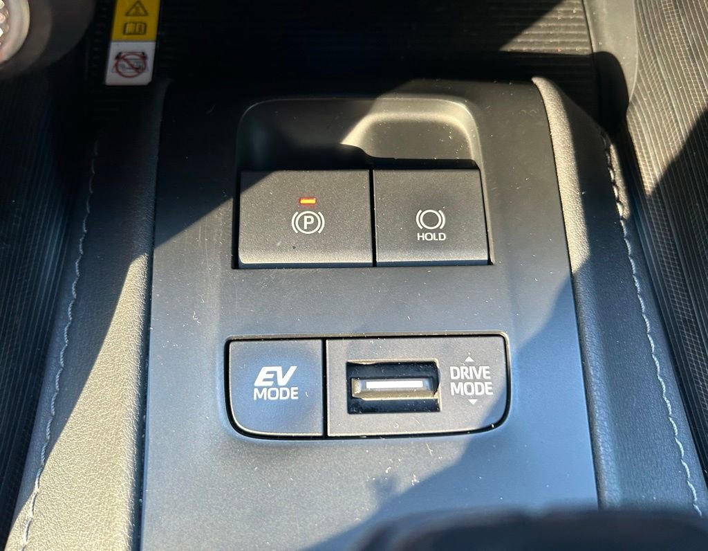 Used 2021 Toyota Venza Limited w/ Advanced Technology Package AWD/4WD image 30
