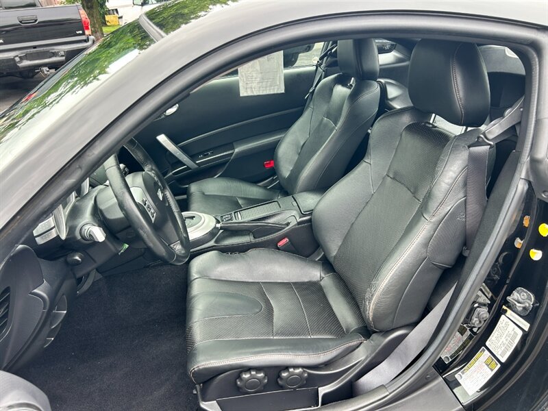 Used 2008 Nissan 350Z Touring RWD image 9