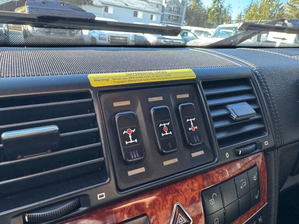 Used 2010 Mercedes-Benz G 55 AMG 4MATIC image 22