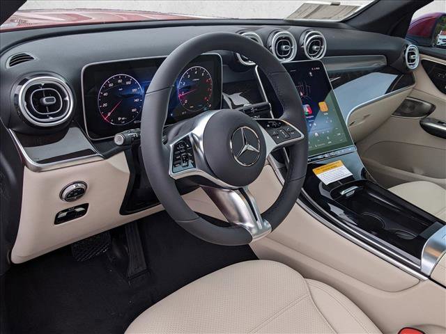 Used 2026 Mercedes-Benz GLC 300 4MATIC image 3
