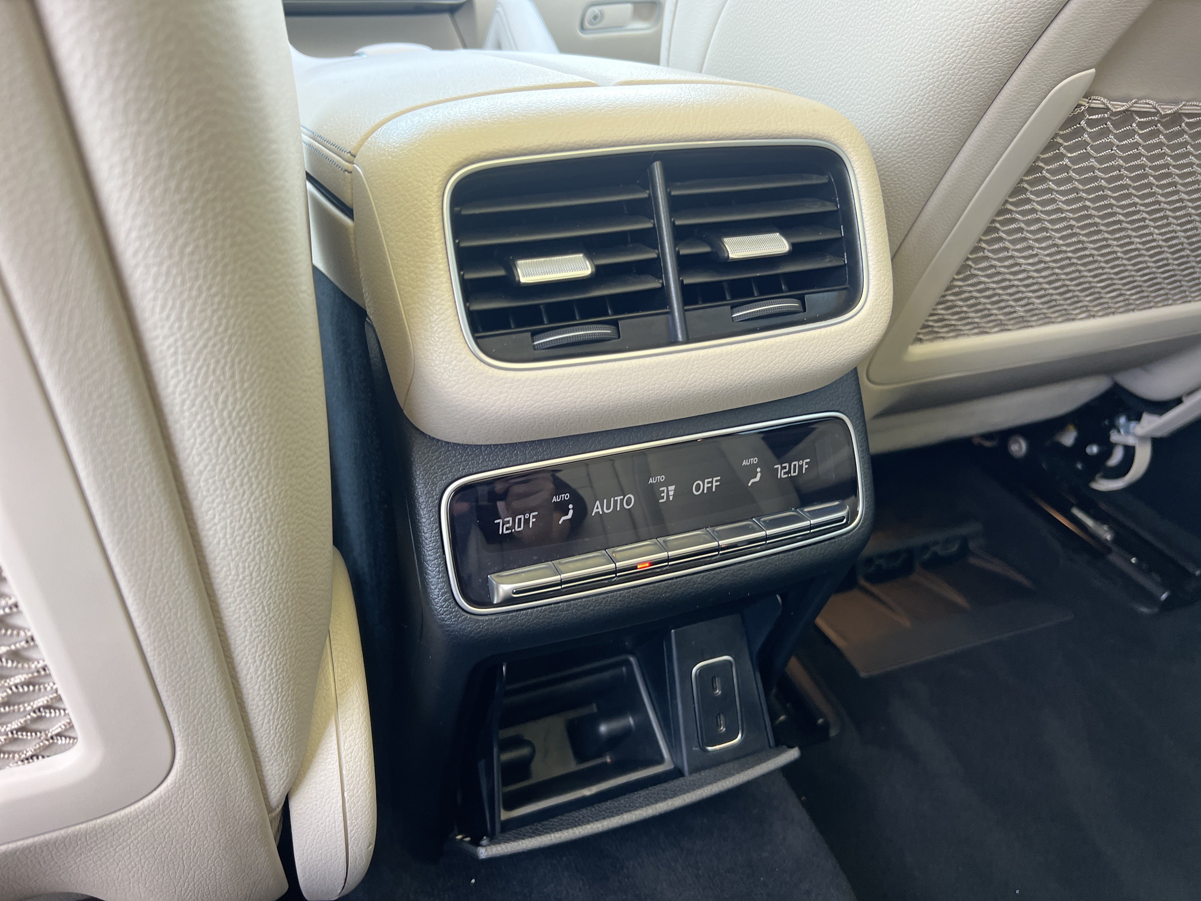 Used 2022 Mercedes-Benz GLE 350 4MATIC w/ 3rd Row Seat Package image 28