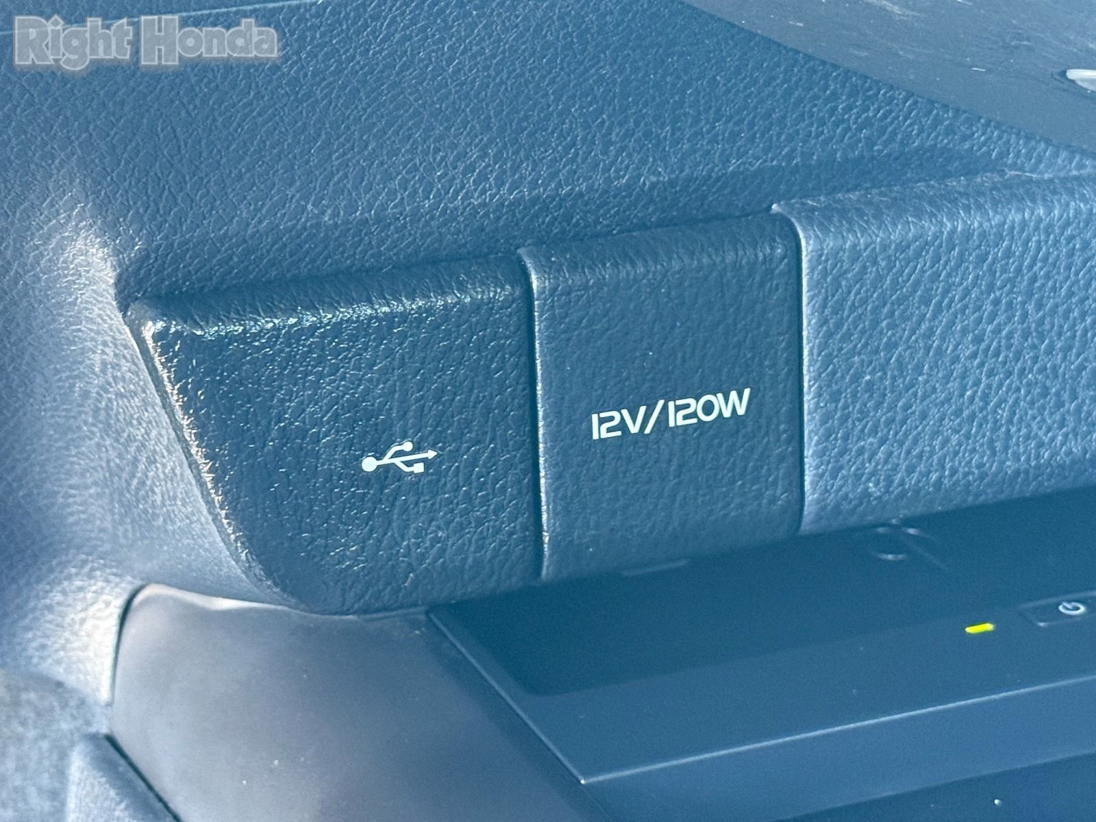 Used 2023 Toyota Camry XSE image 24