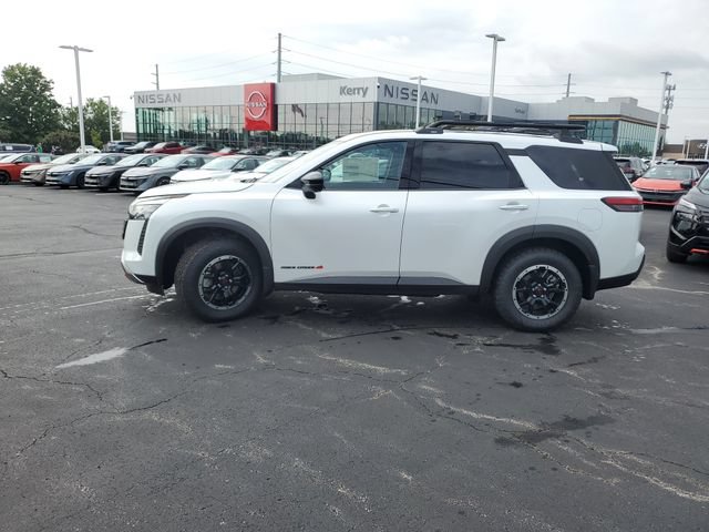 New 2026 Nissan Pathfinder Rock Creek w/ Rock Creek Premium Package AWD/4WD image 4