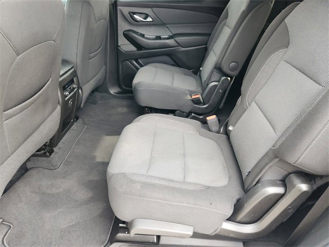 Used 2023 Chevrolet Traverse LT image 30