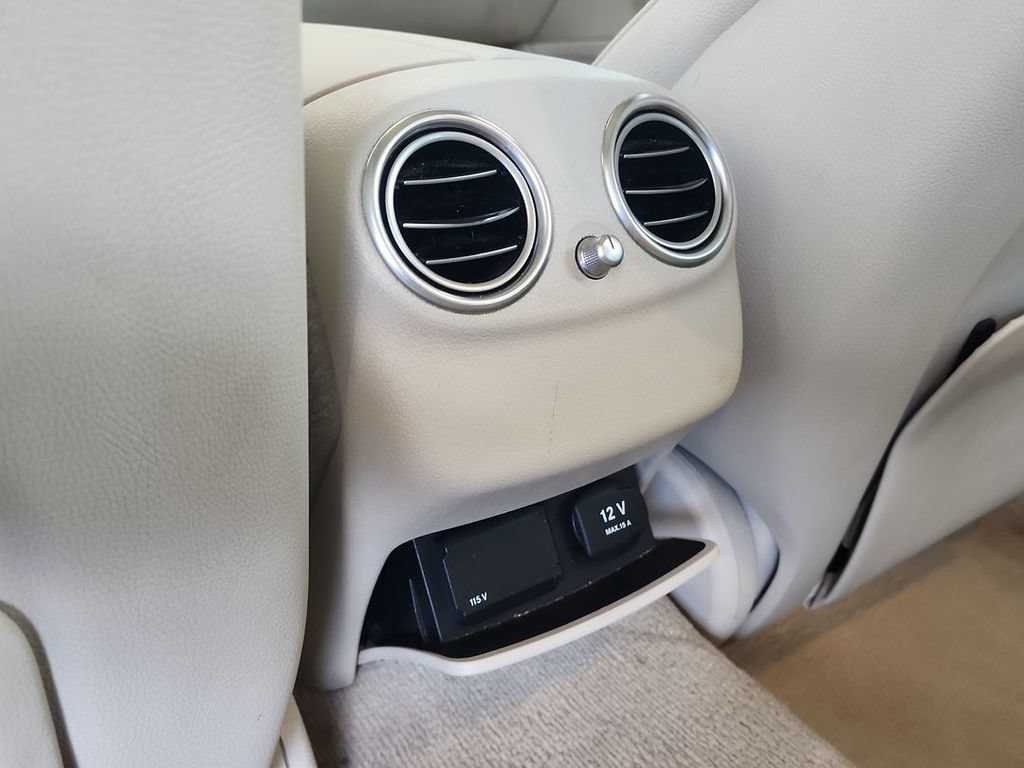 Used 2019 Mercedes-Benz E 450 4MATIC Wagon image 18