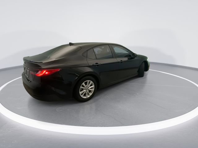 Used 2025 Toyota Camry LE w/ Convenience Package FWD image 6
